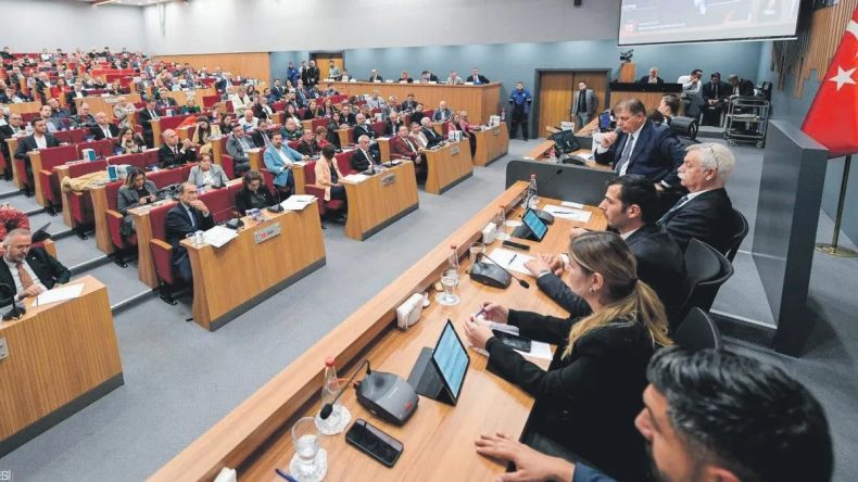 Şok! 3 Yemek i&ccedil;in 1.3 Milyon Harcandı