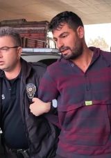 Sokak Ortasında Silahla Vurdu