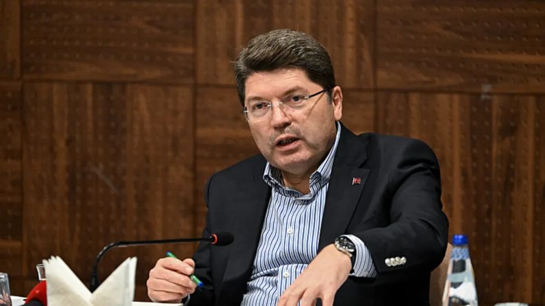 Son Dakika | Adalet Bakanı Yılmaz Tunç'tan 'İmralı'ya Ziyaret Açıklaması: Komisyon Kararı Doğrultusunda Gerçekleşebilir