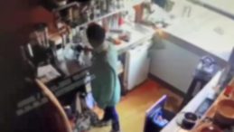 SON DAKİKA: Beyoğlu'nda korkun&ccedil; olay: T&uuml;rk kahvesi yerine kostik zehri! 'Su sandım' a&ccedil;ıklaması &ccedil;ok konuşulacak!