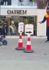 SON DAKİKA | G&uuml;ng&ouml;ren'de Akılalmaz Olay: 'İade Kargocu &Uuml;creti' Kavgası Kanla Bitti!