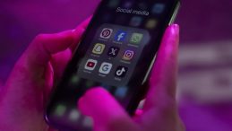 SON DAKİKA: Sosyal medyada sahte buluşma tuzağı kurarak dolandırıcılık yapan &ccedil;ete &ccedil;&ouml;kertildi: 16 g&ouml;zaltı