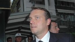 SON DAKİKA | TMSF, Cem Uzan'ın Paris'teki Gizli Kasasına El Koydu