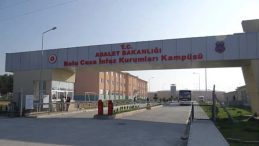 SON DAKİKA… Cezaevindeki açık görüşte babası tarafından vahşice saldırıya uğrayan 4 yaşındaki kızdan gelişme!