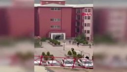 SON DAKİKA&hellip; G&uuml;m&uuml;şhane &Uuml;niversitesi&rsquo;nde silahlı kişi memuru rehin aldı: Polis ikna etmeye &ccedil;alışıyor