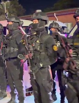 SON DAKİKA… İzmir’de Saraçlar Suç Örgütüne Büyük Operasyon! Kamu Görevlisi Şüpheliler Arasında: Hesap Hareketleri Şaşırttı!