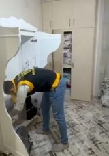 SON DAKİKA&hellip; Yer Adana! Gardroptan cephanelik &ccedil;ıktı: Savunmaları şaşkınlık yarattı!