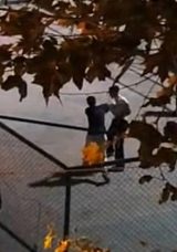 Sultangazi&rsquo;de Şaşırtıcı Gelişme: Kavgayı Ayırmak Yerine Tezah&uuml;rat Yaptılar!