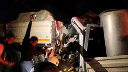 Süt Toplama Aracı TIR’a Çarptı: Bir Kişi Hayatını Kaybetti