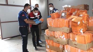 Tarihi Ge&ccedil;miş 25 Ton Tavuk Ele Ge&ccedil;irildi, 2 İşletme M&uuml;h&uuml;rlendi