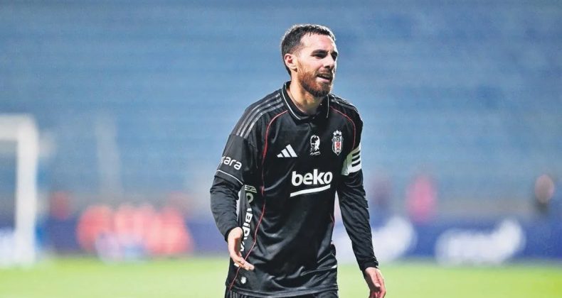 Taşlar Yeniden Yerinden Oynuyor