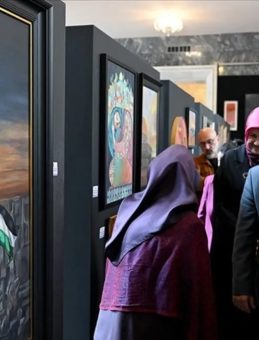 TBMM'de Gazze Temalı "Hilalin Işığında" Sanat Sergisi Açıldı
