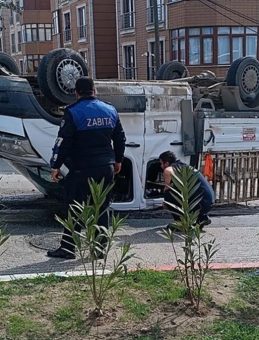 Tekirdağ'da Şok Eden Kaza: Kamyonet Devrildi! 2 Yaralı