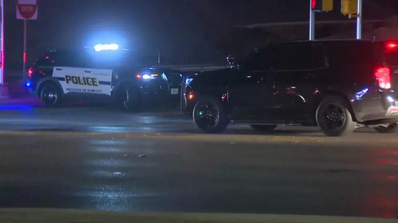 Texas&rsquo;ta Kanlı Saldırı: &Ccedil;alışma Arkadaşlarına Saldırdı