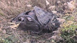 Tokat'ta &Uuml;z&uuml;c&uuml; Kaza: Ara&ccedil; Sazlık Alanına U&ccedil;tu! 2 Kişi Hayatını Kaybetti, 1 Kişi Yaralı