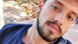 Trabzon'da Feci Kaza: Otomobil Elektrik Direğine &Ccedil;arptı! Mira&ccedil; Kurtarılamadı