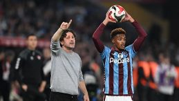 Trabzonsporlu Pina, Tekke'nin Gözdesi