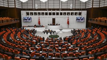 Turizm ve Vakıfları D&uuml;zenleyen Kanun Teklifi TBMM'den Ge&ccedil;ti