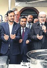 T&uuml;rbe Dede Pilav G&uuml;n&uuml;&rsquo;nde 15 Bin Kişiyi Ağırladılar