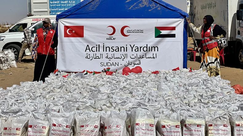 T&uuml;rk Kızılay'ın Sudan'a Yardım Faaliyetleri Devam Ediyor