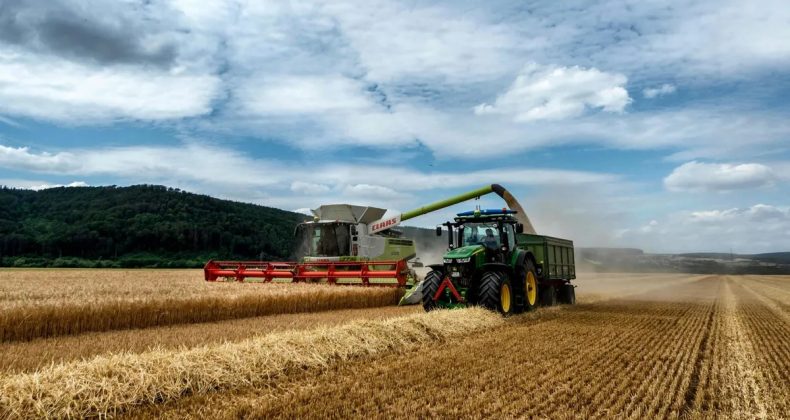 T&uuml;rkiye&rsquo;de Modern Tarımın Yeni D&ouml;nemi: &Ccedil;ift&ccedil;iler Teknolojiyle Verimliliği Nasıl Artırıyor?