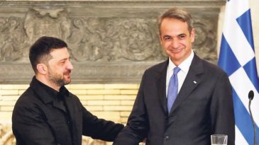 Ukrayna Cumhurbaşkanı Zelenski Atina Ziyareti Ger&ccedil;ekleştirdi