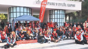 &Uuml;&ccedil; Aydır Bekleyen Alacaklarımızın &Ouml;denmesini Talep Ediyoruz