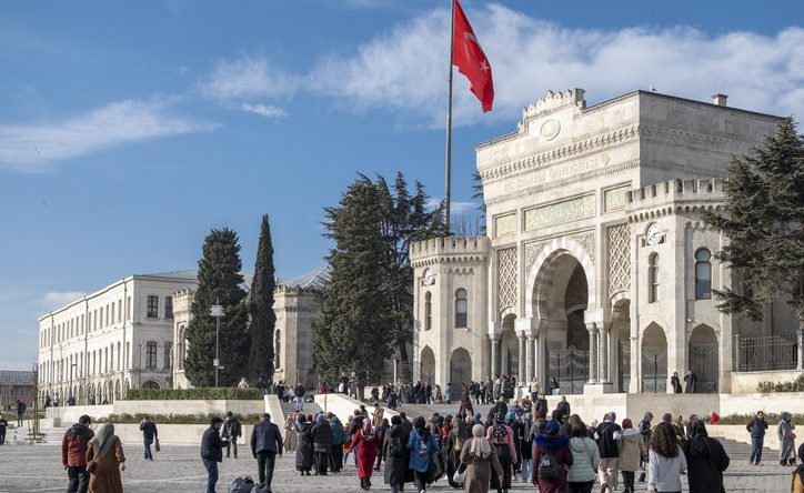 &Uuml;niversitenin 3 Yılda Tamamlanmasına Y&ouml;nelik Uygulama &Ouml;n&uuml;m&uuml;zdeki Yıldan İtibaren Devreye Girecek
