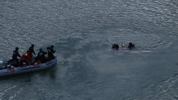 Van'da Baraj G&ouml;l&uuml;ne D&uuml;şen Otomobildeki 3 Kişi Hayatını Kaybetti