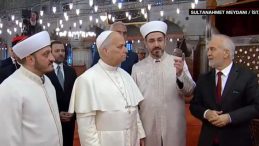 Vatikan Devlet Başkanı Papa 14. Leo'dan Sultanahmet Camii'ne Ziyaret