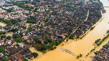Vietnam'da Sel ve Heyelan Felaketinin Bilan&ccedil;osu Y&uuml;kseliyor