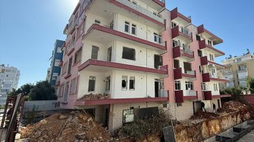 Yangın Faciası: Metruk Binada Bir Adamın Cansız Bedeni Bulundu