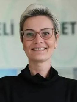 Yeni doğmuş bebeğini öldürdükten sonra çöpe atan katil anne iş kadını çıktı!