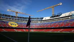 Yenilenen Camp Nou Kapılarını Açtı