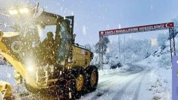 Yollar Kapandı, Araçlar Birbirine Girdi