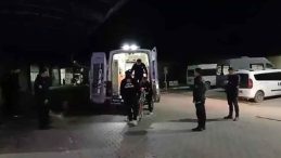 Zeytinlikte sırtından bı&ccedil;aklandı