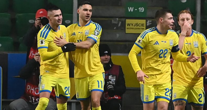 Zubkov &Ouml;ne &Ccedil;ıktı, Ukrayna Play-off'a Y&uuml;kseldi!