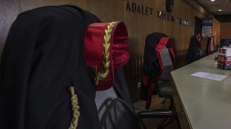 'Yakınlarınızı tahliye ettireceğiz' vaadiyle taraflardan menfaat sağlayan 2 zanlı hakkında dava a&ccedil;ıldı
