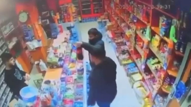 10 Bin Lira Komisyon Nedeniyle Vuruldu: İstanbul'da Emlakçı, Husumetlisinin Oğlunu Ağır Yaraladı