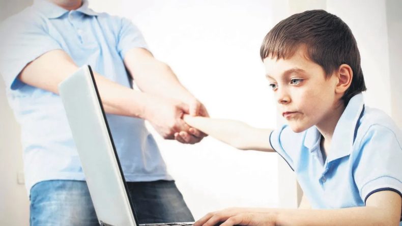 15 Yaş Altı Kişiler Hesap Açamayacak