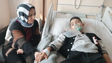 52 G&uuml;nd&uuml;r S&uuml;ren Sağlık Sorunu: 13 Yaşındaki Muhammed'in Okul Hayatı Tehlikede