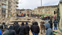 6 Şubat Depremi'nde yıkılan Hakimbey Apartmanı'nda 78 kişi hayatını kaybetmişti&hellip; O davada karar a&ccedil;ıklandı!