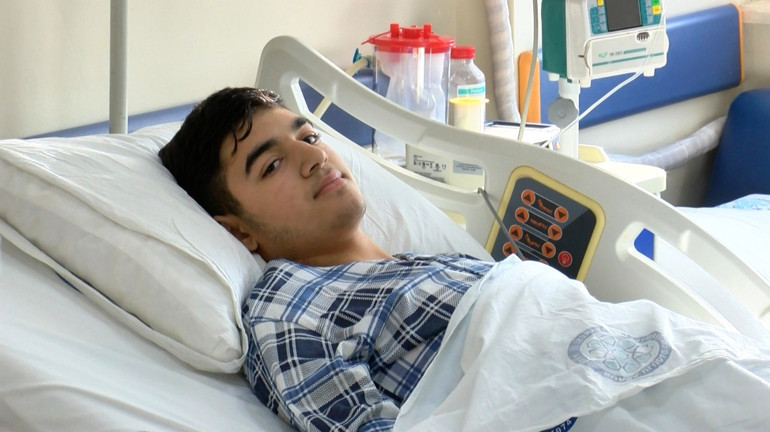 Kenan Badak, oğlunun sağlığı hakkında bilgi verirken