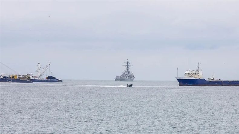 ABD, Venezuela'daki Petrol Tankeri Takibine Devam Ediyor