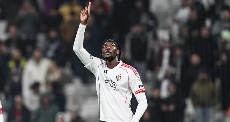 Abraham, Ligdeki 6. Golünü Attı