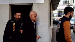 Ahmet &Ccedil;akar'ın G&ouml;zaltı Kararı Sağlık Sorunları Nedeniyle Kaldırıldı