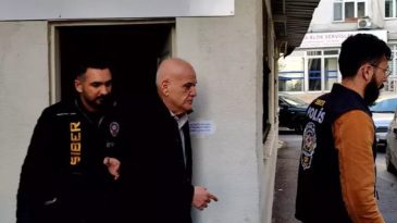 Ahmet &Ccedil;akar'ın G&ouml;zaltı Kararı Sağlık Sorunları Nedeniyle Kaldırıldı