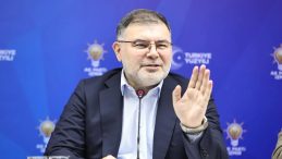 AK Parti İzmir İl Başkanı Saygılı'dan CHP'li G&uuml;&ccedil;'e '&uuml;st ge&ccedil;itli' g&ouml;nderme!