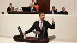 AK Parti'li Bayko&ccedil;&rsquo;tan CHP&rsquo;ye Sert Tepki: "Biz Şehirleri Ayağa Kaldırıyoruz, Onlar Adliye Koridorlarında"