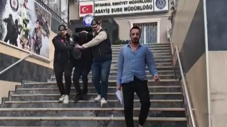 Akraba Tarafından Azmettirilen Hırsız Ev Sahibine Saldırdı, Kurtuluş Pencereden Oldu